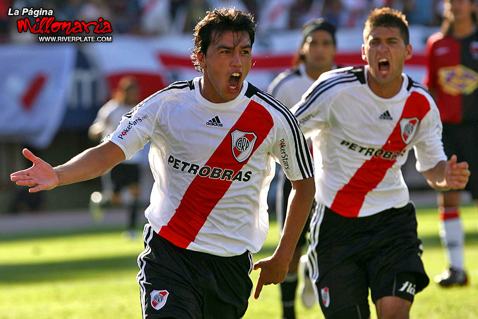 River Plate vs Colón Sta. Fé (CL 2009) 13
